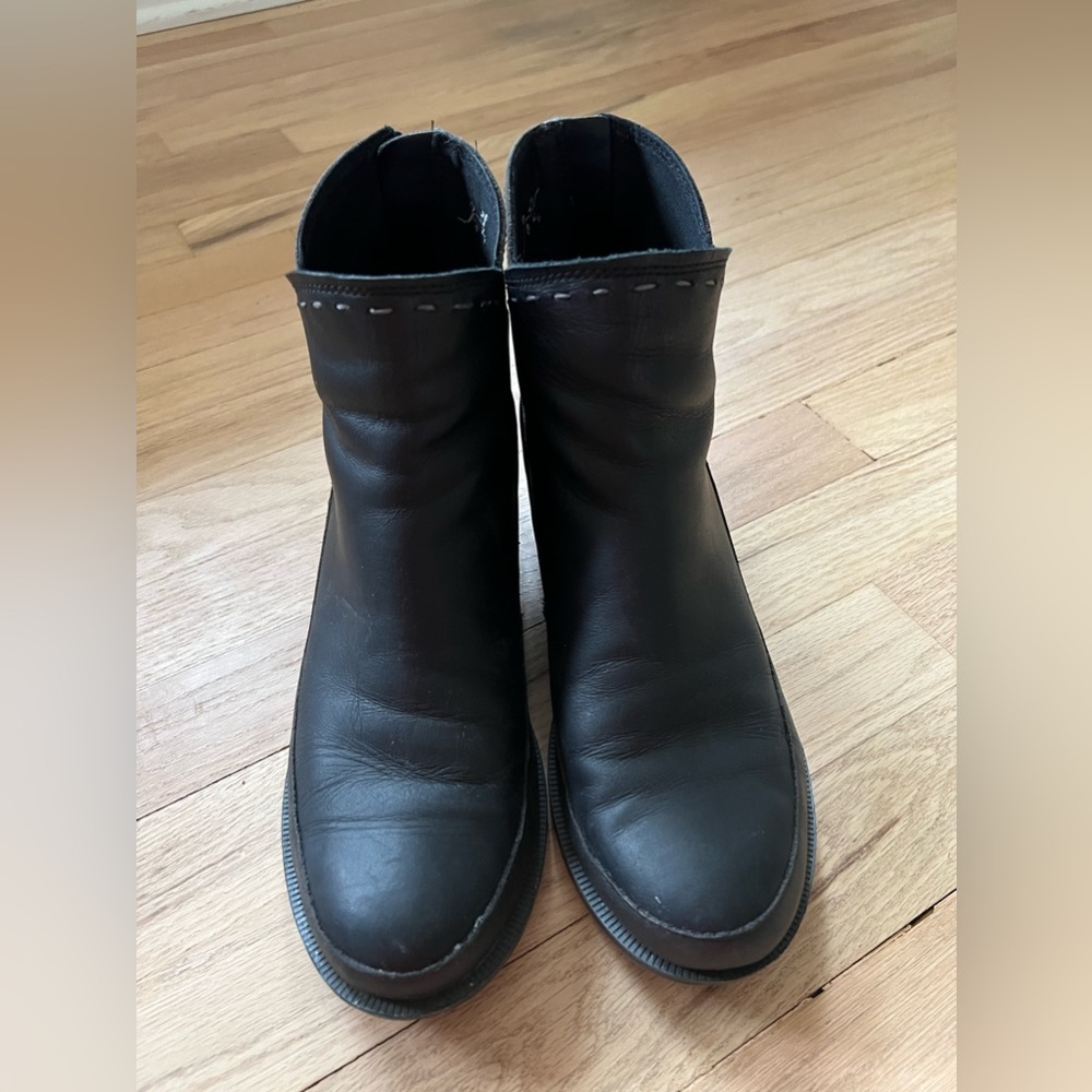 Women’s Chaco Cataluña Mid Boot